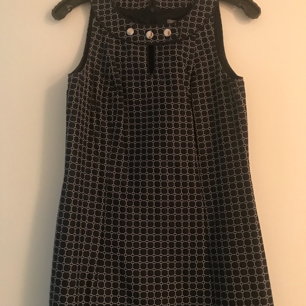 Sleeveless dress